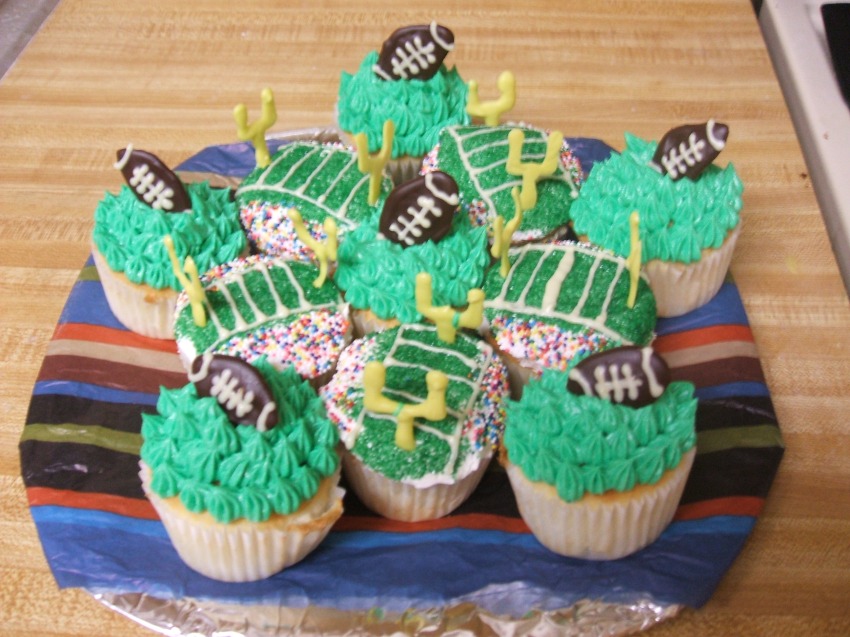 Superbowl Stadium Cupcakes